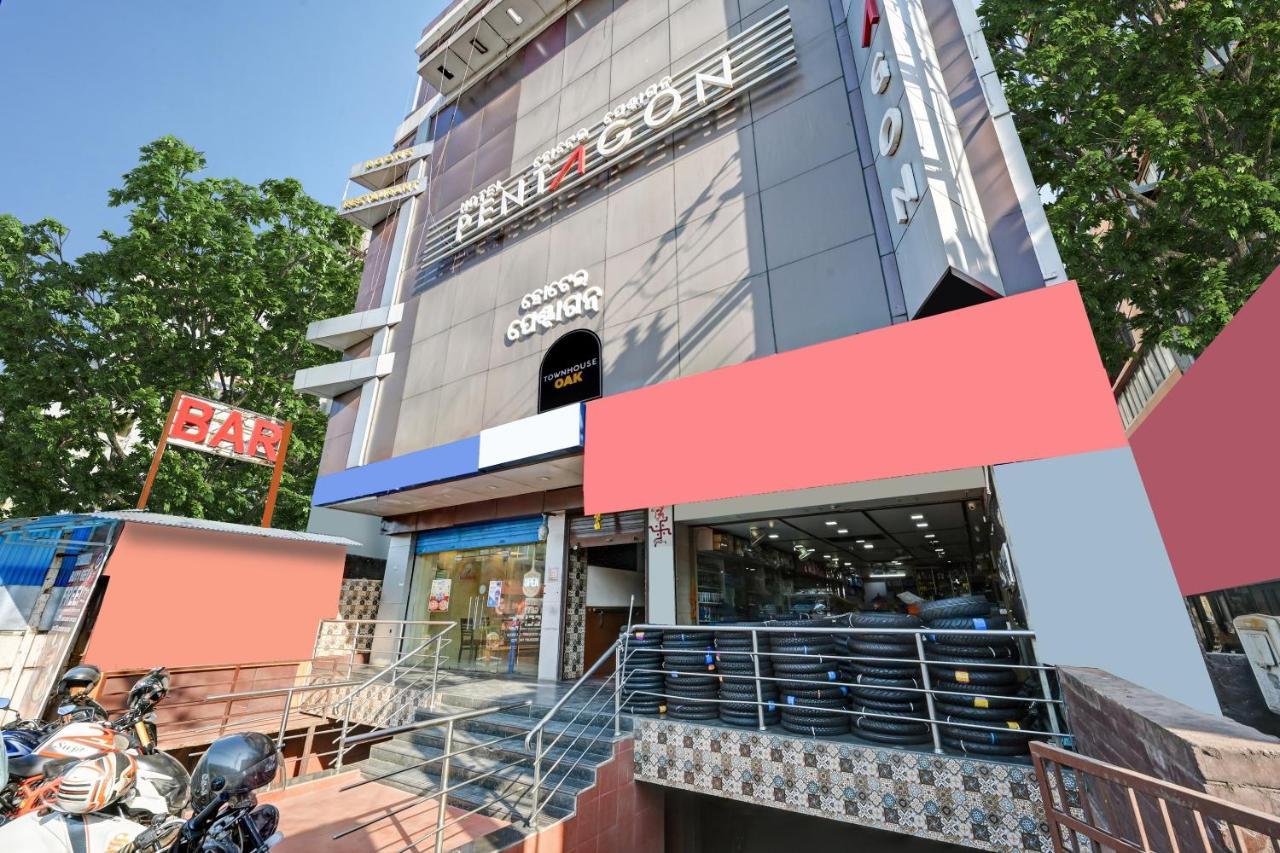 Townhouse Oak Pentagon Residency Bhubaneswar Exterior foto