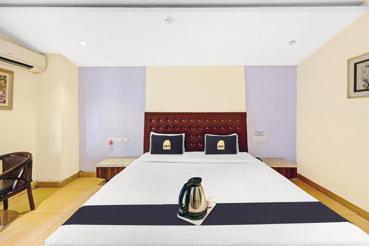 Townhouse Oak Pentagon Residency Bhubaneswar Exterior foto